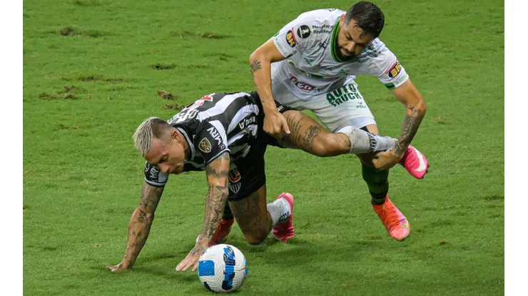 Eduardo Vargas jugó en el partido anterior ante América Mineiro