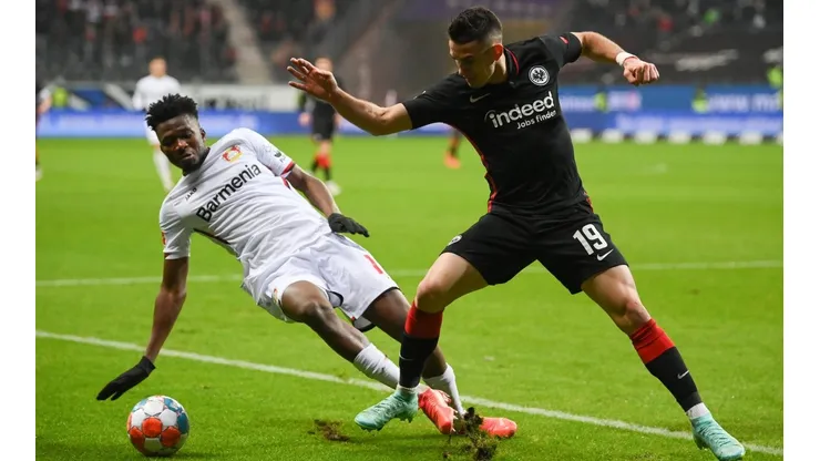 Leverkusen necesita el triunfo ante el Frankfurt.