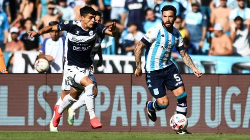 Keno Mena y Racing rescataron un importante empate en el fútbol trasandino.