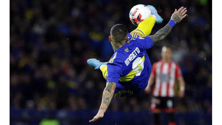 ¡Qué golazo de Benedetto! Doblete y triunfo de Boca contra Barracas.