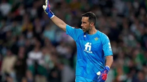 Claudio Bravo sumó su 22° título en su carrera al alcanzar la Copa del Rey con el Real Betis.