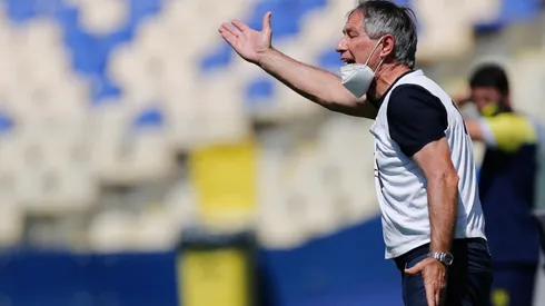 Ariel Holan manda su mensaje por las redes sociales de Cruzados.