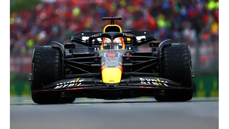 Max Verstappen consiguió su segunda victoria del año y busca acortar distancia con Charles Leclerc.