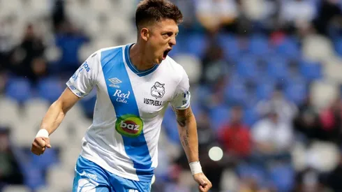 Pablo Parra vino desde la banca para anotar el descuento para el Puebla.