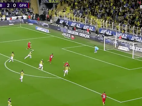 Ángelo Sagal se luce con golazo y cabellera rubia en Turquía