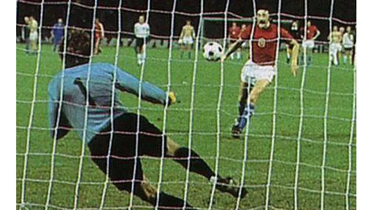 Panenka: picotón, apuestas, chocolates y kilos de más.