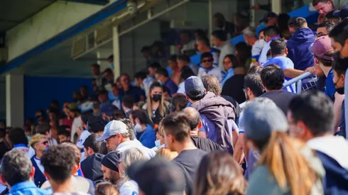 Un lamentable espectáculo están dando los mal llamados hinchas del fútbol