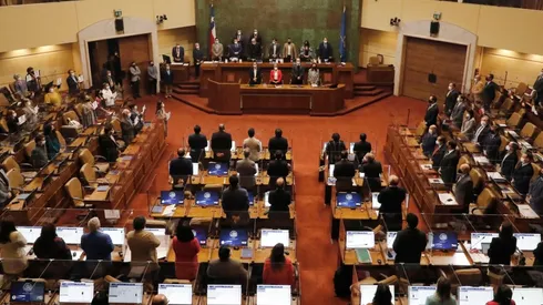 Gobierno ingresa proyecto de reajuste a $400.000 al salario mínimo con discusión inmediata