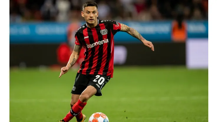 En el Leverkusen no dejarán ir a Charles Aránguiz