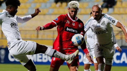 Unión La Calera quedó lider de su grupo con cinco puntos