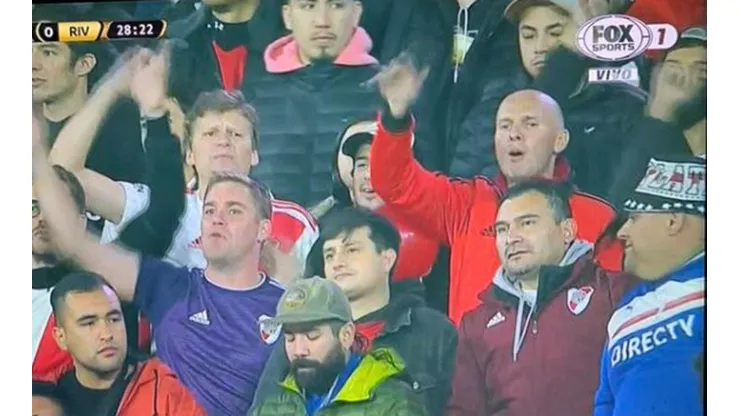 El hincha cruzado descubierto en la barra de River Plate