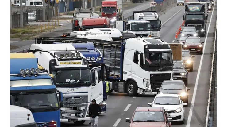 Gobierno interpone querellas por LSE contra camioneros