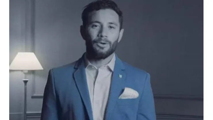 Eugenio Mena le habla a los hinchas de Racing