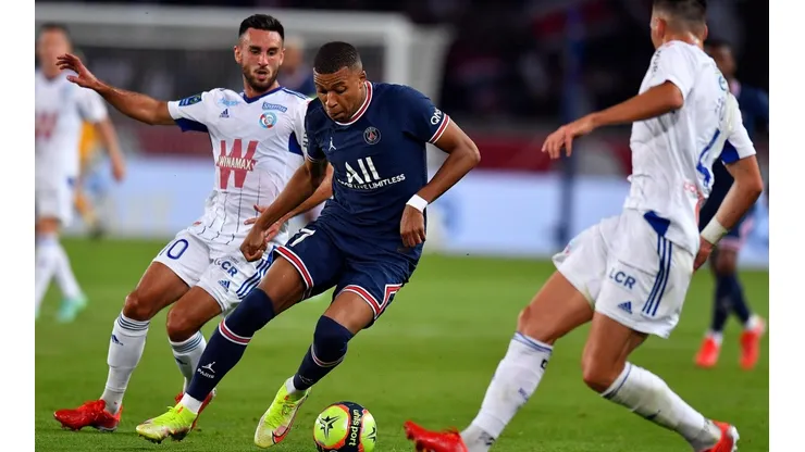Kylian Mbappe ante el Estrasburgo por la primera rueda