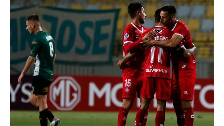 Calera viene de celebrar ante Banfield por Copa Sudamericana