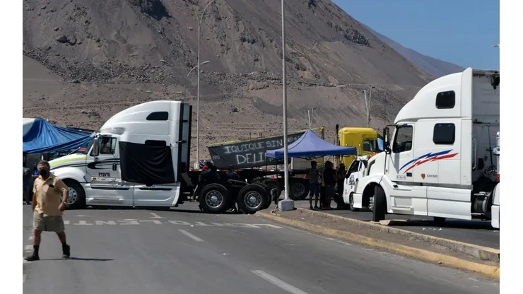 ¿Qué rutas continúan bloquedas con el Paro de Camioneros?