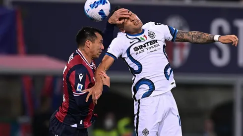 El Bologna le gana al Inter y a Alexis en un resultado que deja al Milan con ventaja en la lucha por el título del calcio.