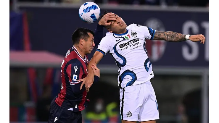 El Bologna le gana al Inter y a Alexis en un resultado que deja al Milan con ventaja en la lucha por el título del calcio.