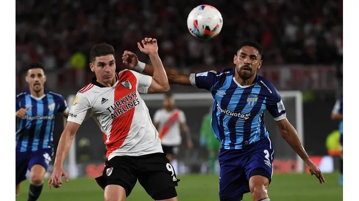 Julián Álvarez es la gran figura de River Plate