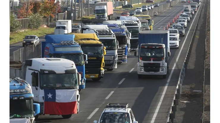 El paro de los camioneros ya se extiende por dos días.