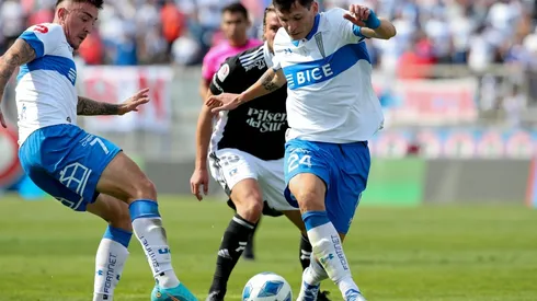 La UC sufrió un amargo empate en el minuto final, pero en la primera mitad fue superior a Colo Colo con pura garra.