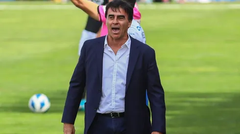 Gustavo Quinteros fue expulsado y, cuando llegó al camarín del cuerpo técnico de Colo Colo, dio cuenta que habían robado.