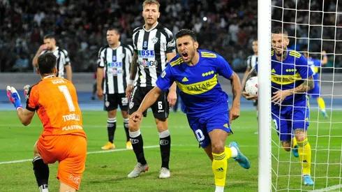 Toselli no pudo en dos oportunidades evitar los ataques de Boca Juniors.