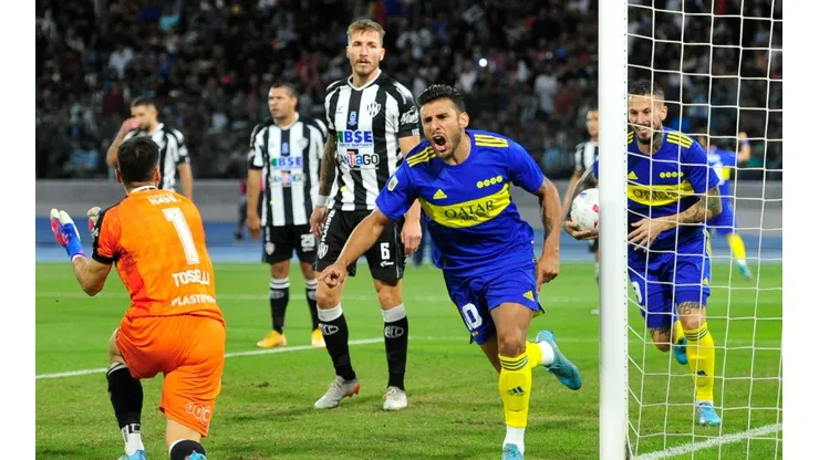 Toselli no pudo en dos oportunidades evitar los ataques de Boca Juniors.