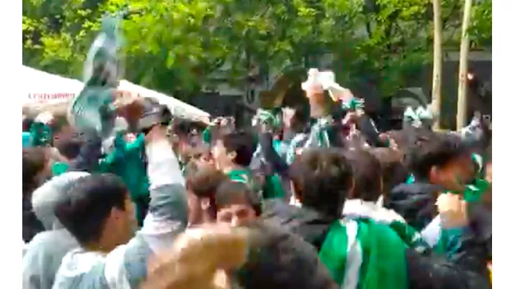 Los hinchas del Real Betis armaron una fiesta en las calles de Sevilla