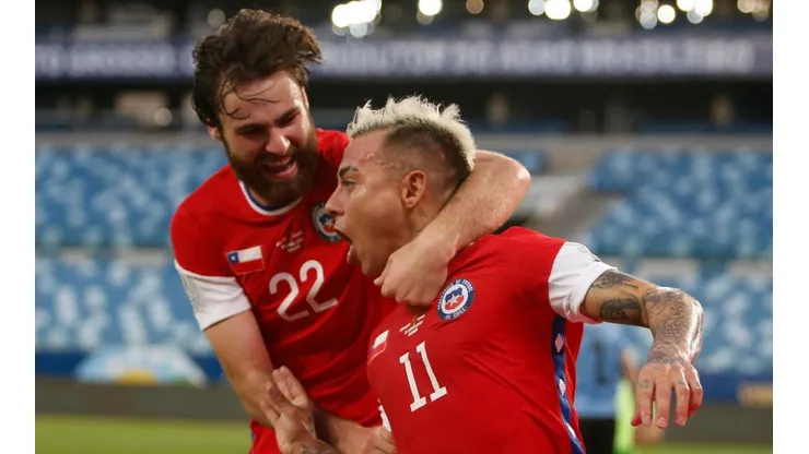 Brereton celebrando con Vargas