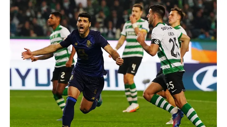 Mehdi Taremi celebra con el Porto uno de los goles conseguidos en la ida