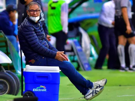 Holan renuncia y se sienta a esperar a la UC o La Roja