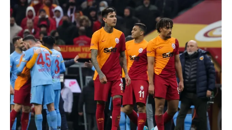 Erick Pulgar se consolida lentamente en el fútbol turco