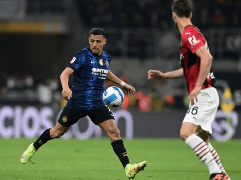 Simone Inzaghi golpea la mesa para hablar de Alexis