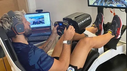 Agüero inyectado en la pantalla