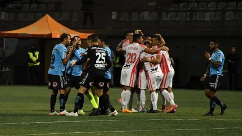 El León de Atacama ganó con polémica en condición de local.