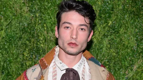 Ezra Miller ya cuenta tres escándalos públicos, los últimos dos separados por apenas un mes.