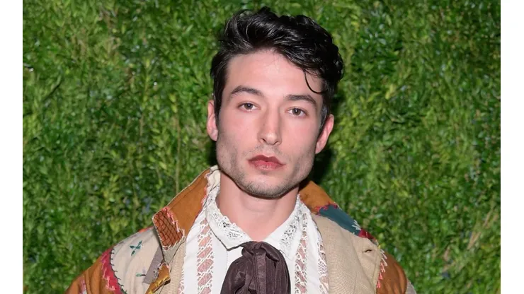 Ezra Miller ya cuenta tres escándalos públicos, los últimos dos separados por apenas un mes.