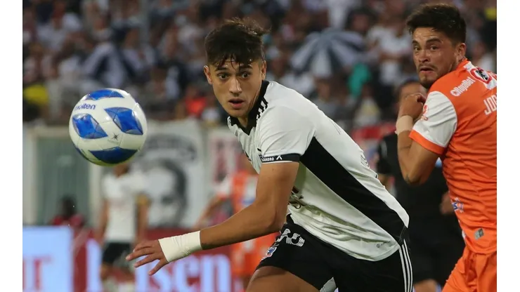 Pablo Solari tuvo nuevamente una actuación consagratoria en Colo Colo, que lidera la tabla de posiciones del Campeonato Nacional