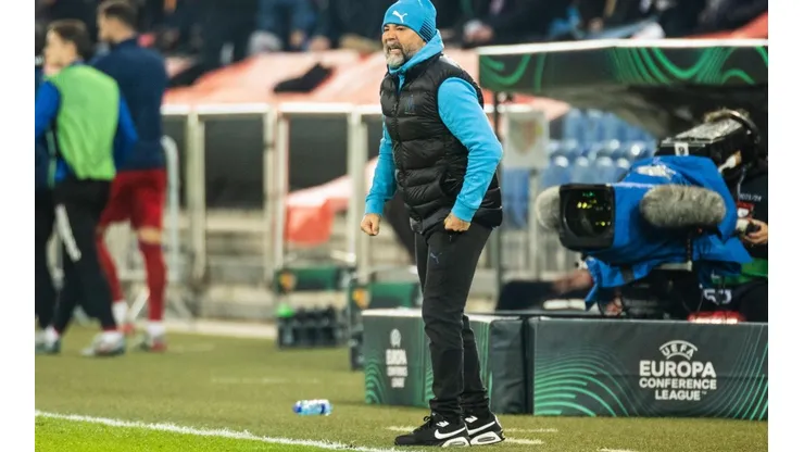 El entrenador argentino recibió un ácido comentario de parte de uno de sus detractores en la prensa francesa.