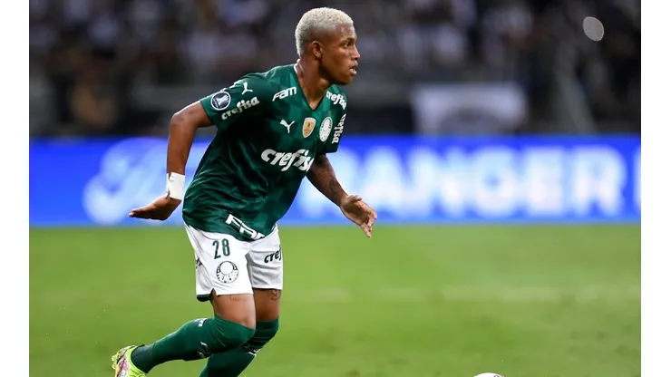 Don Sampa tiene los ojos puestos en Danilo del Palmeiras