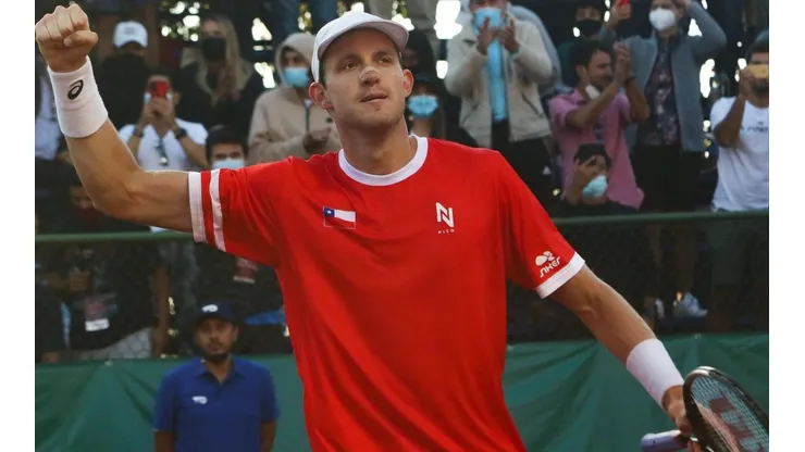 El tenista chileno sacó a relucir todo su talento para avanzar a cuartos de final del San Luis Open.