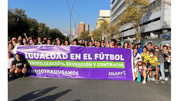 ¿Cuál es la llave para profesionalizar el futfem según la ANJUFF?