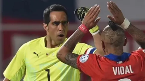 El saludo de Arturo Vidal por sus redes sociales para el capitán Claudio Bravo.
