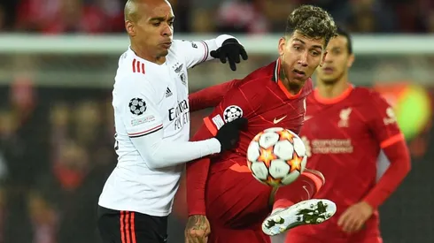 Liverpool avanzó sufriendo en la Champions League ante el Benfica
