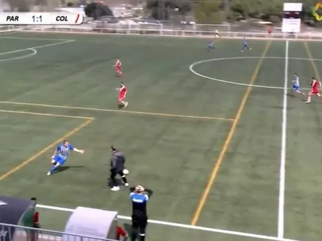 Insólito: DT invade la cancha y corta contraataque rival