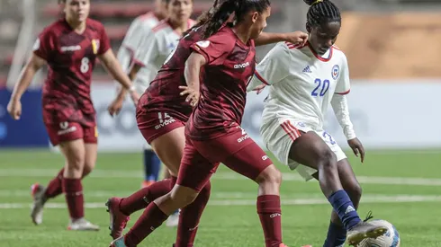 La Roja Fem Sub-20 tropieza frente a Venezuela y pende de un hilo