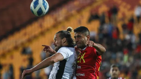 Colo Colo ante Unión Española en Santa Laura.