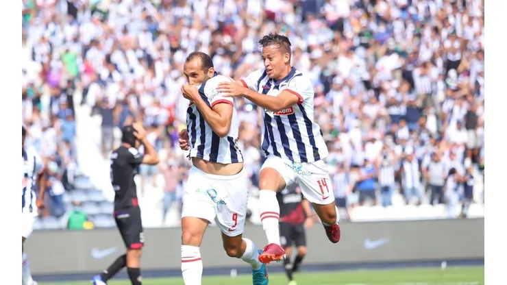 Hernán Barcos marcó el gol sobre el final del partido