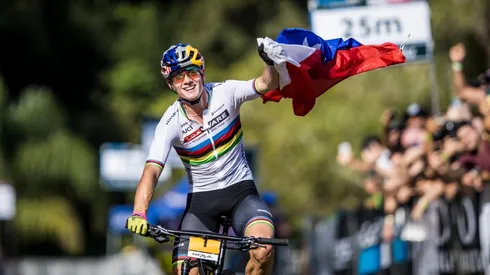 Martín Vidaurre la rompió en la Copa Mundial UCI de Cross Country en su primera jornada en Brasil.